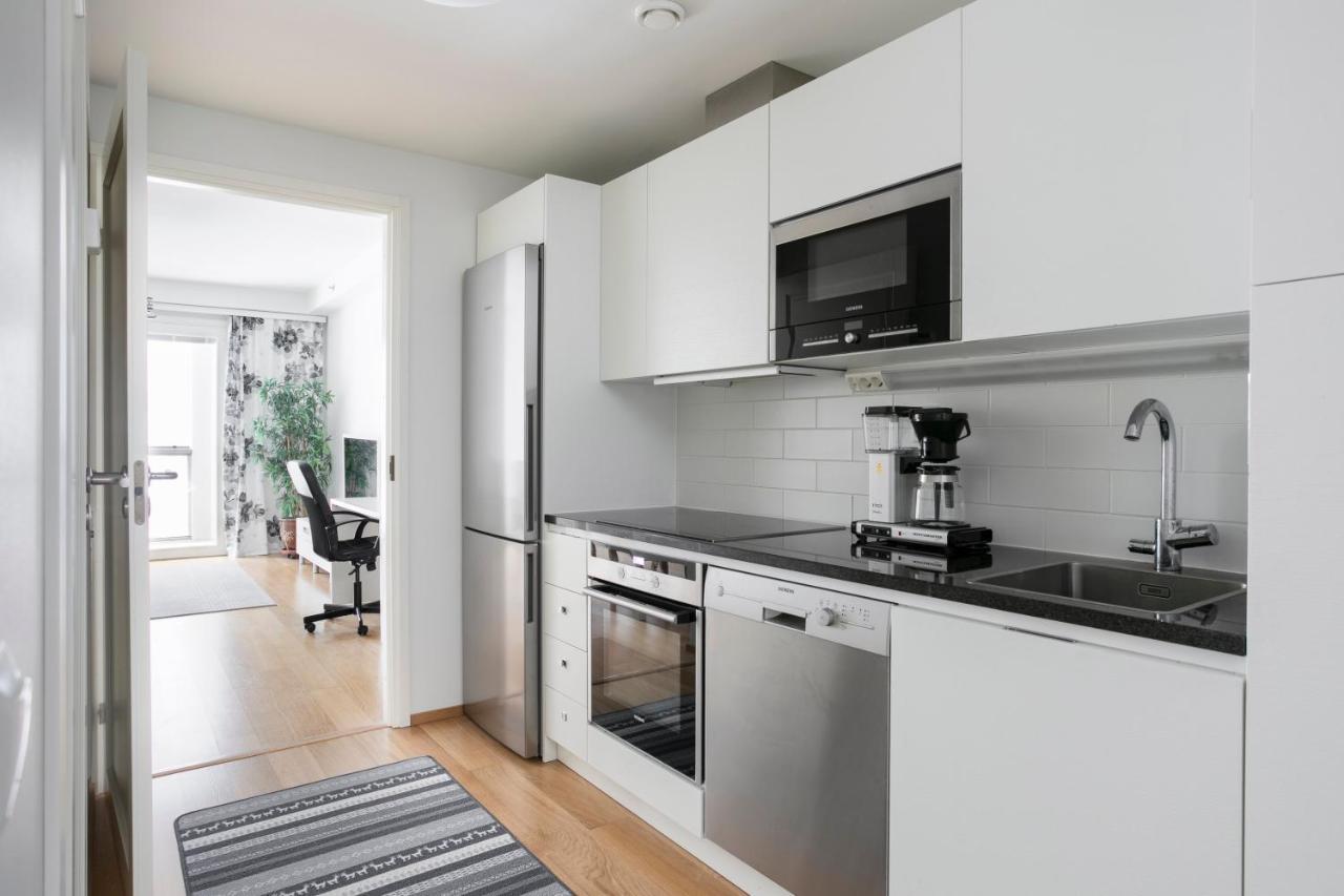2Ndhomes Cozy 1Br Apartment With Balcony By The Central Station Helsinki Esterno foto