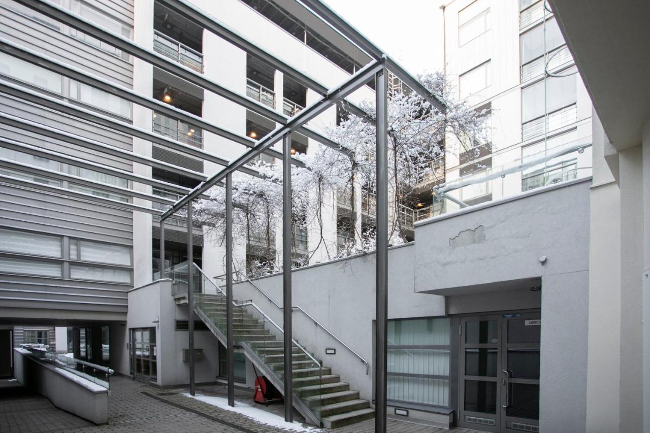 2Ndhomes Cozy 1Br Apartment With Balcony By The Central Station Helsinki Esterno foto