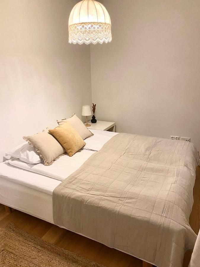 2Ndhomes Cozy 1Br Apartment With Balcony By The Central Station Helsinki Esterno foto